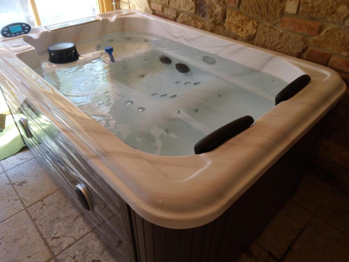 Agriturismo Podere Biancospino Piscina Privata Chianciano Terme Exterior foto